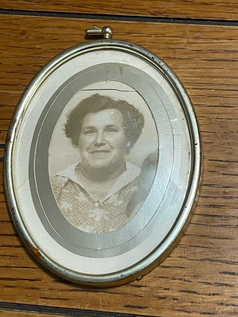 Vintage Oval Brass Photo Frame with Paper Mat